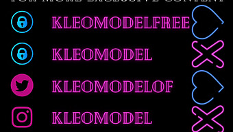 Kleo Model'S Sensual Solo Session With Sex Toys